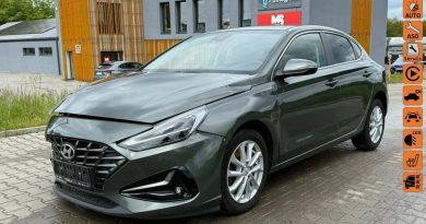 Hyundai i30 (2021) Hyundai i30 (2021)